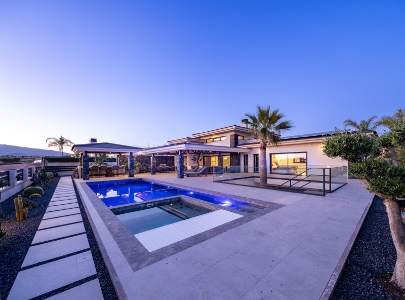 VILLA KS